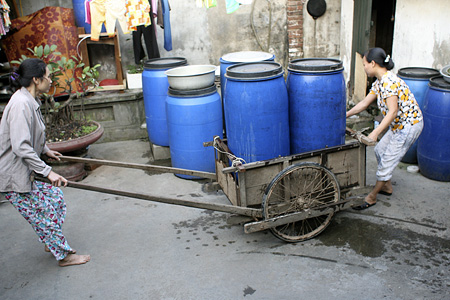  Chàng Sơn chìm trong cơn khát
