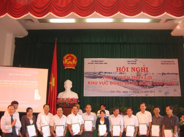 Hội nghị phát triển thủy lợi khu vực Đồng bằng sông Cửu Long