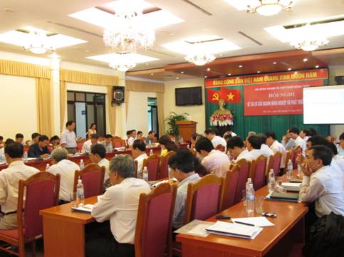  Tái cơ cấu ngành nông nghiệp theo hướng nâng cao giá trị gia tăng và phát triển bền vững