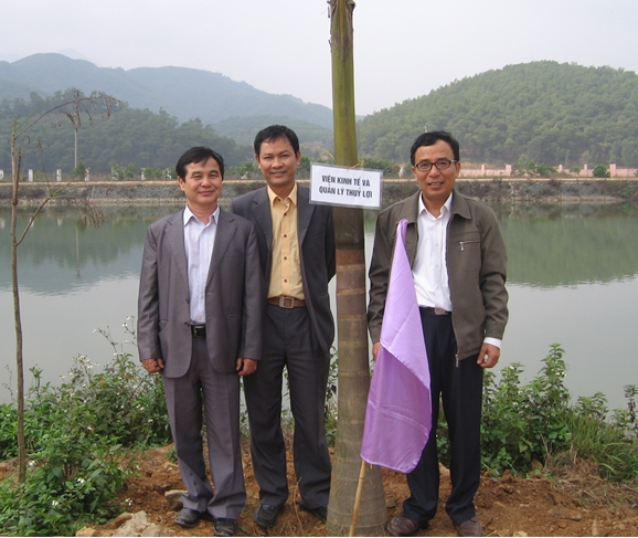 Viện Khoa học Thủy lợi Việt nam phát động ‘Tết trồng cây đời đời nhớ ơn Bác Hồ‘